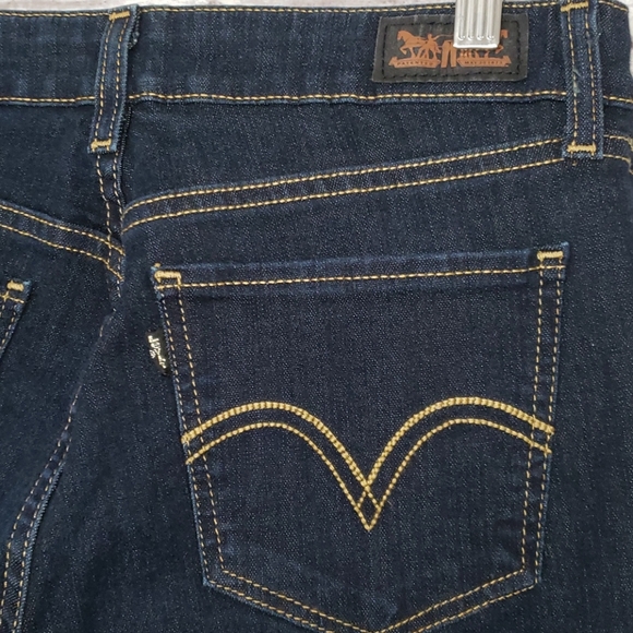 Levi's womens legging jeans - Picture 3 of 8
